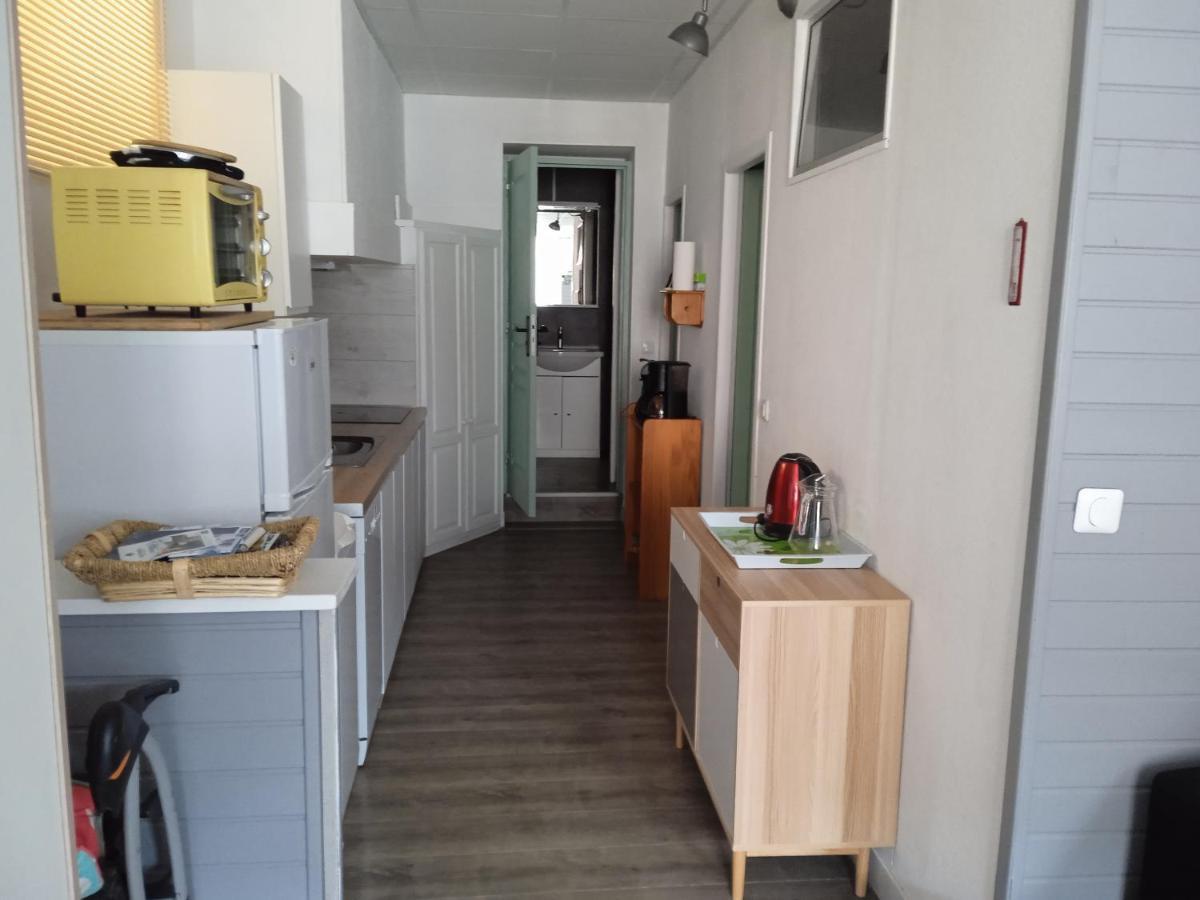 Appartement Familial - 2 Chambres 코트레 외부 사진